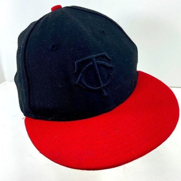 TC Red and black 100% wool men's cap size 7 1/4 - Picture 2 of 8